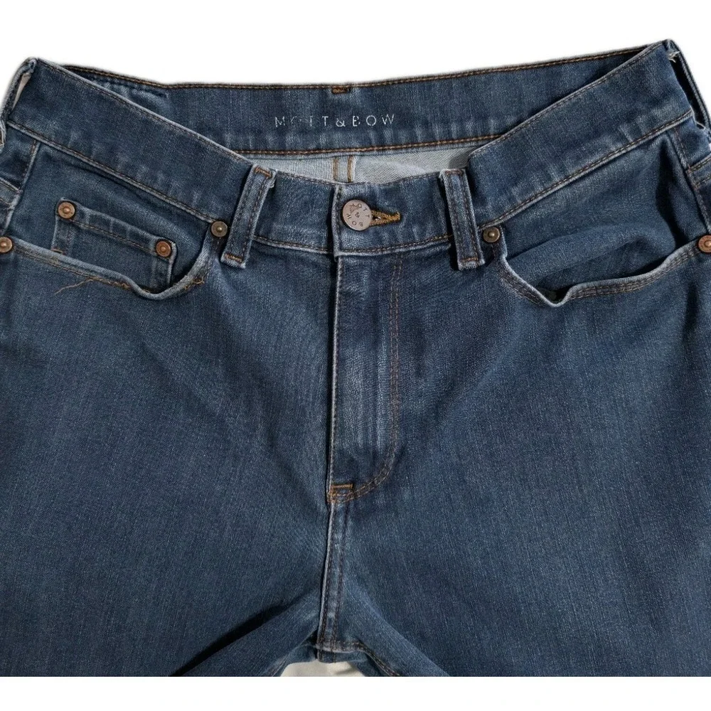 Mott & Bow clean preowned